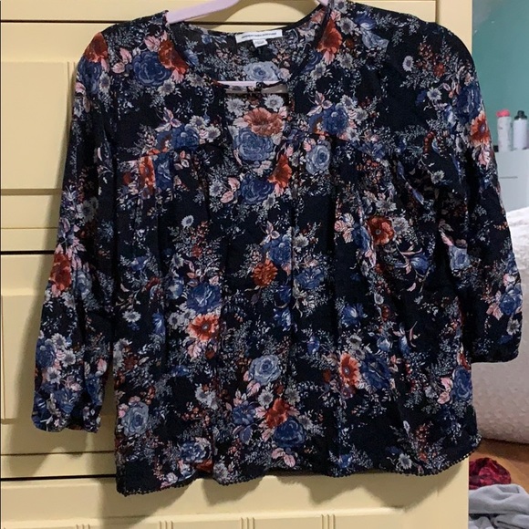 American Eagle Outfitters Tops - 🌟American eagle Flower patterned long sleeve top